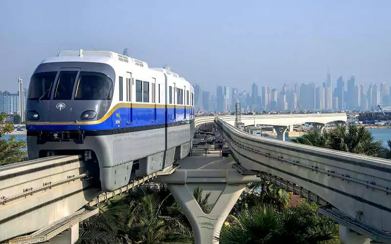 monorail in dubai